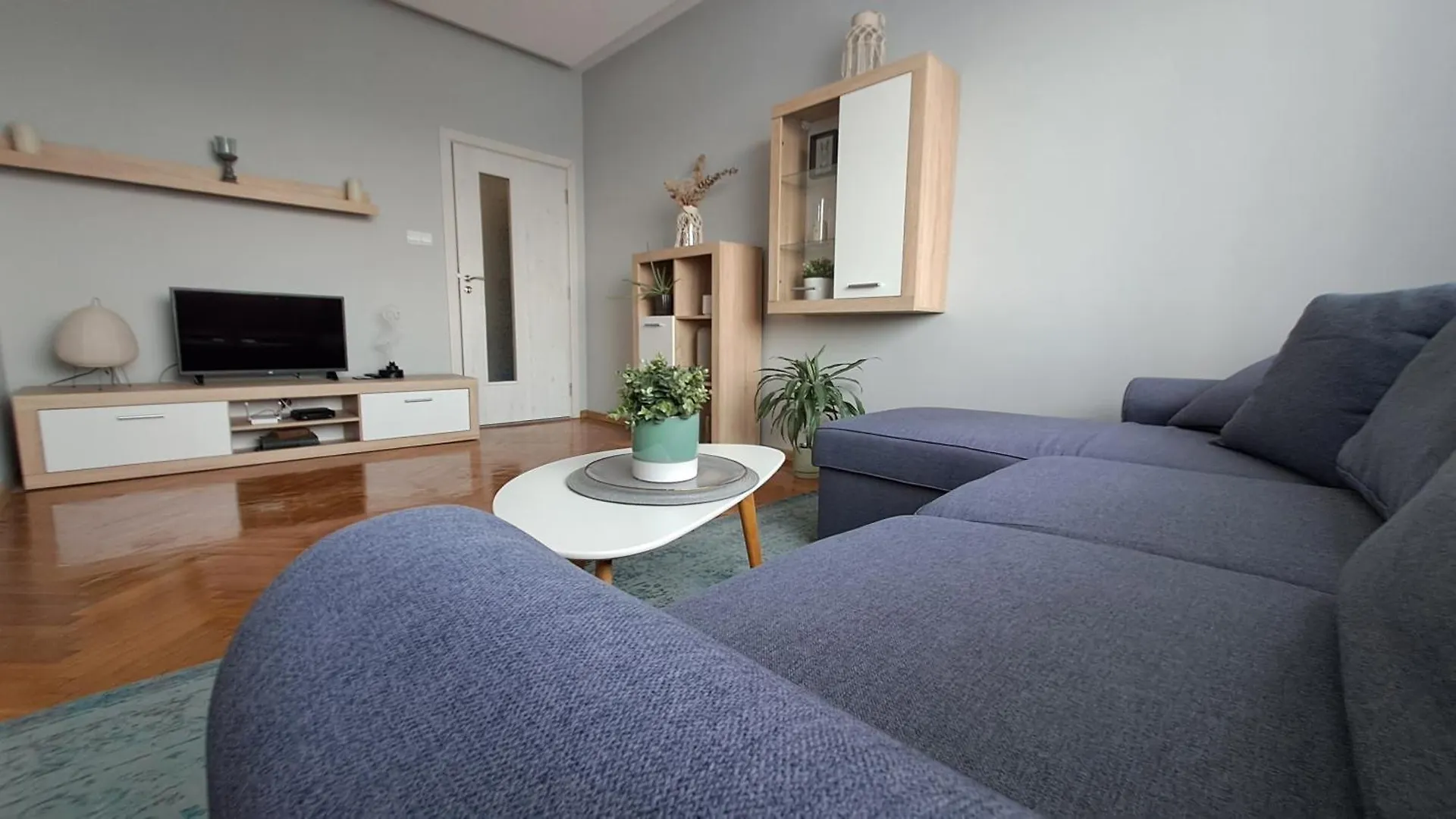 Nikos Apartment location